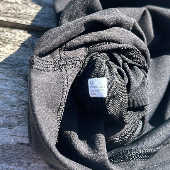 Lululemon Wunder Train High-Rise Short 2" black size 6 NWT - Picture 6 of 7